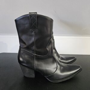 Black Pointed Tow Western Style Ankle Boots Women's Size 9.5